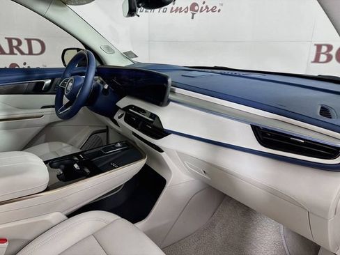 Used 2026 Buick Enclave Avenir w/ Super Cruise Package FWD image 36