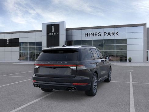 New 2025 Lincoln Aviator AWD w/ Jet Appearance Package image 8