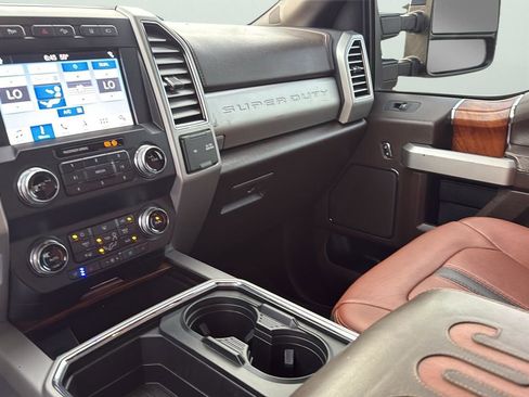 Used 2019 Ford F250 King Ranch w/ King Ranch Ultimate Package image 20