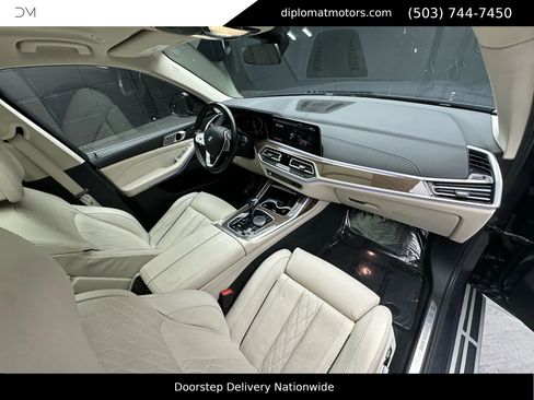 Used 2020 BMW X7 xDrive40i w/ Luxury Seating Package image 19