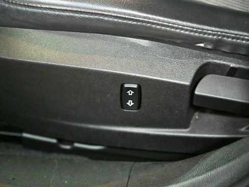 Used 2016 Chevrolet Malibu LT image 39