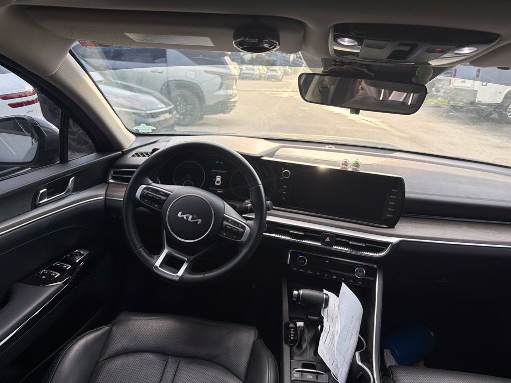 Used 2023 Kia K5 EX FWD image 9