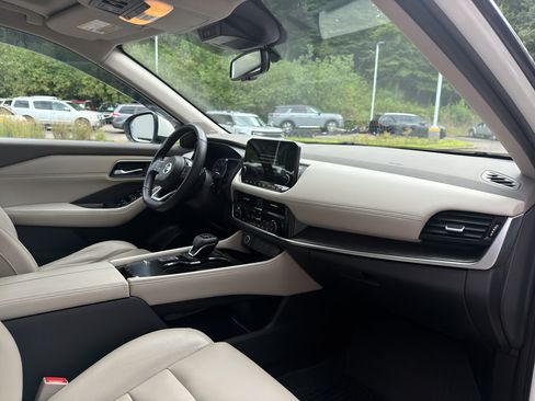 Used 2021 Nissan Rogue SL w/ Premium Package FWD image 22