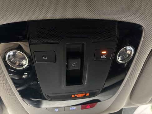 Used 2023 Kia Sorento SX image 24