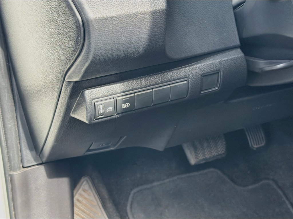 Used 2023 Toyota Corolla XSE w/ Carpet Mat Package (TMS) FWD image 10