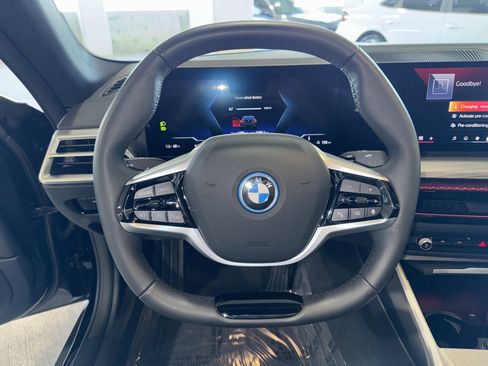 Certified 2025 BMW i4 eDrive40 image 21