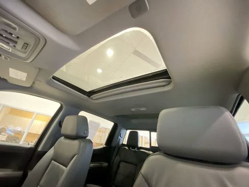 Used 2022 Chevrolet Silverado 1500 LT Trail Boss w/ Convenience Package II image 24