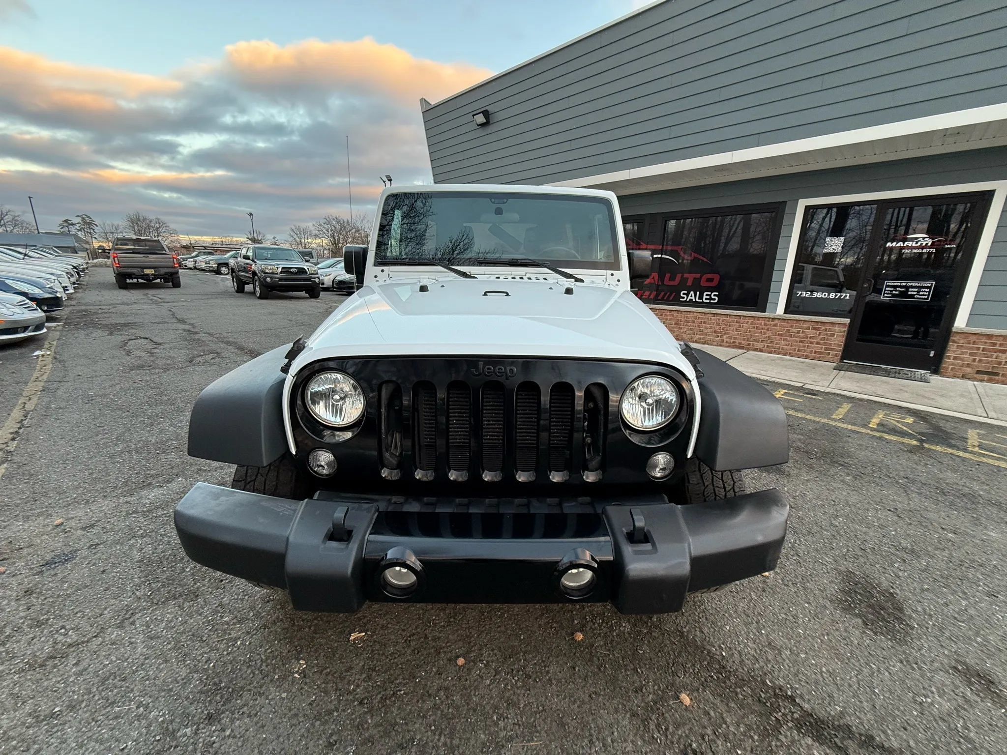 Used 2017 Jeep Wrangler Unlimited Sport AWD/4WD image 2