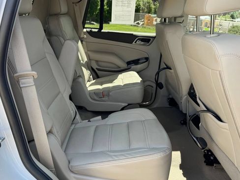 Used 2019 GMC Yukon Denali w/ Denali Ultimate Package AWD/4WD image 30