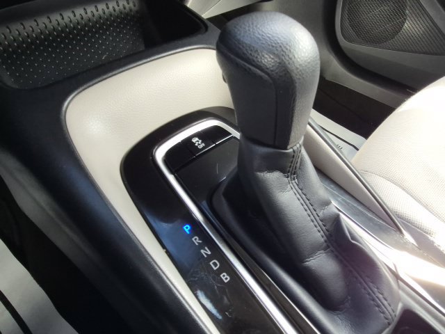 Used 2021 Toyota Corolla LE w/ Carpet Mat Package (TMS) FWD image 28