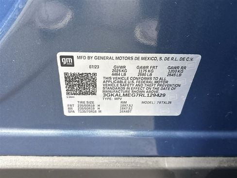 Used 2024 GMC Terrain SLE w/ Driver Convenience Package FWD image 32