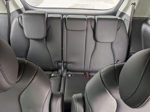 New 2025 Kia Carnival SX Prestige image 9