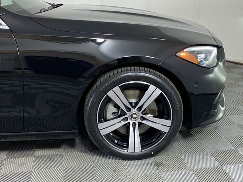 Used 2025 Mercedes-Benz C 300 4MATIC Sedan image 10