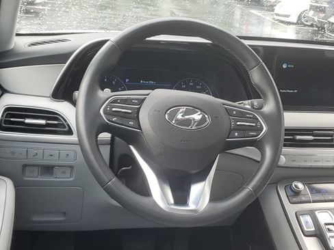 Used 2022 Hyundai Palisade SEL w/ 8P Bench Seat Package AWD/4WD image 11