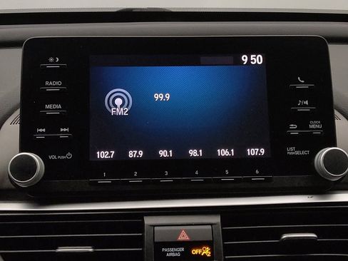 Used 2018 Honda Accord LX image 25