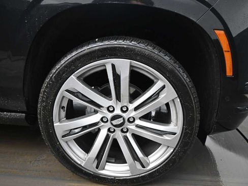 Used 2025 Cadillac Escalade Sport w/ Touring Package image 10