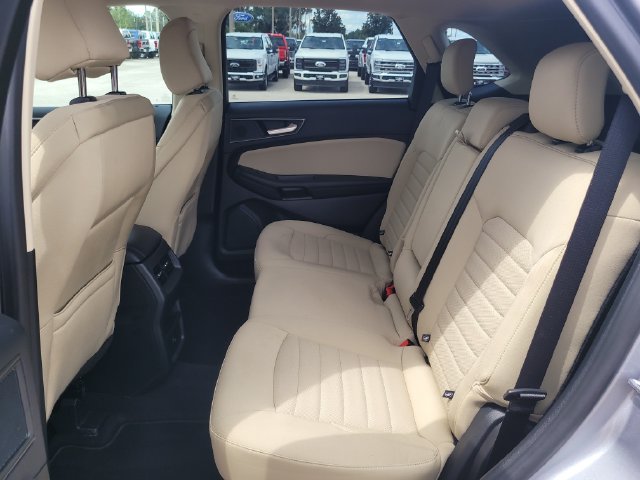 Used 2024 Ford Edge SE w/ Black Appearance Package AWD/4WD image 13