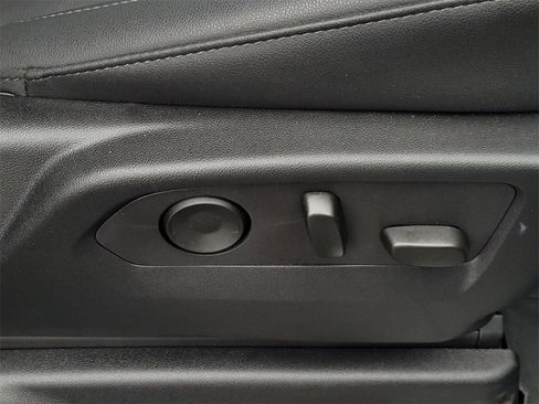 Certified 2025 Chevrolet Tahoe Z71 w/ Z71 Off-Road Package image 13