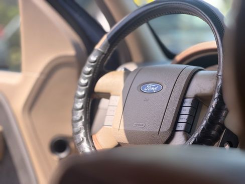 Used 2007 Ford F150 King Ranch RWD image 16