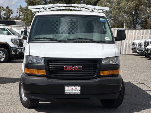 New 2026 GMC Savana 2500 w/ Driver Convenience Package RWD image 2