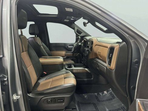 Used 2021 Chevrolet Silverado 1500 High Country w/ Technology Package image 41