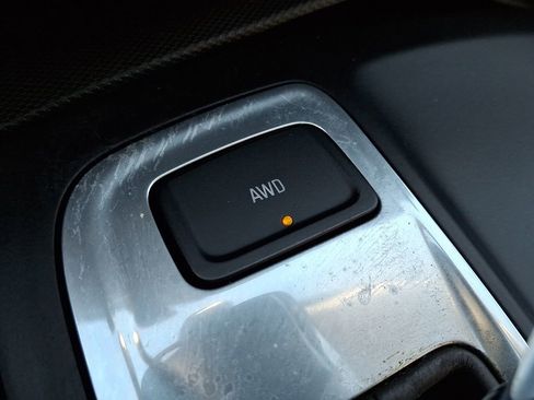 Certified 2021 Chevrolet Equinox LT image 24