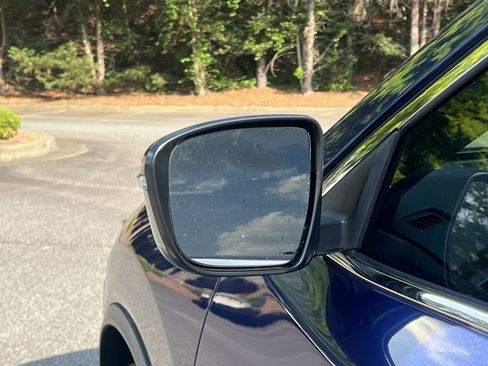 Used 2019 Nissan Rogue SV FWD image 28