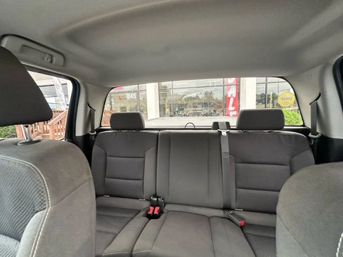 Used 2019 Chevrolet Silverado 1500 LT image 24