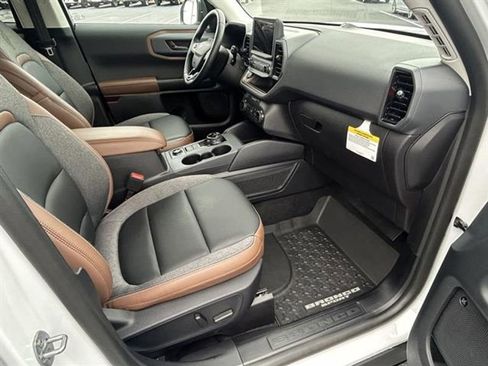 Used 2024 Ford Bronco Sport Outer Banks w/ Tech Package image 21