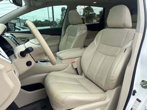 Used 2018 Nissan Murano Platinum FWD image 18