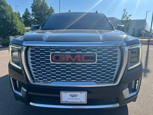 Used 2021 GMC Yukon Denali w/ Denali Ultimate Package AWD/4WD image 8