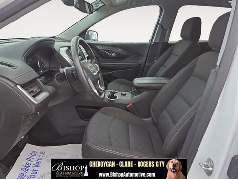 Used 2024 GMC Terrain SLE w/ LPO, Floor Liner Package FWD image 7