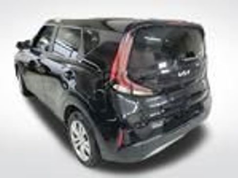 Used 2024 Kia Soul LX image 6