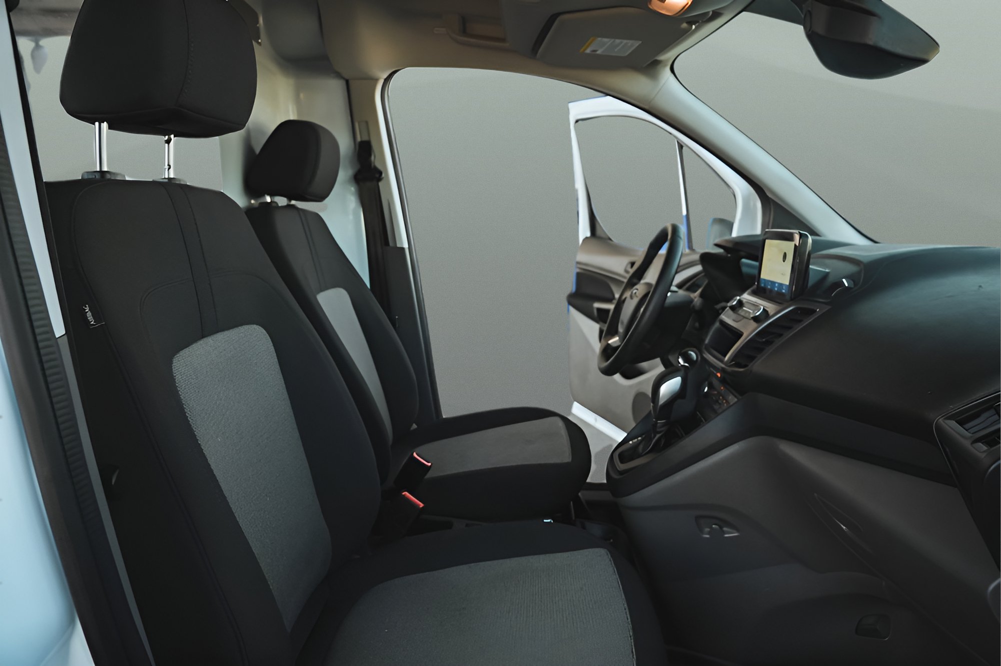 Used 2023 Ford Transit Connect XL FWD image 18