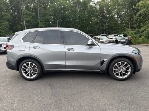 Used 2024 BMW X5 xDrive40i w/ Premium Package AWD/4WD image 6