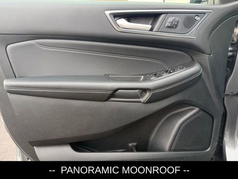 Used 2024 Ford Edge Titanium w/ Equipment Group 301A image 5