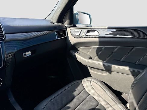 Used 2019 Mercedes-Benz GLE 63 AMG S image 28