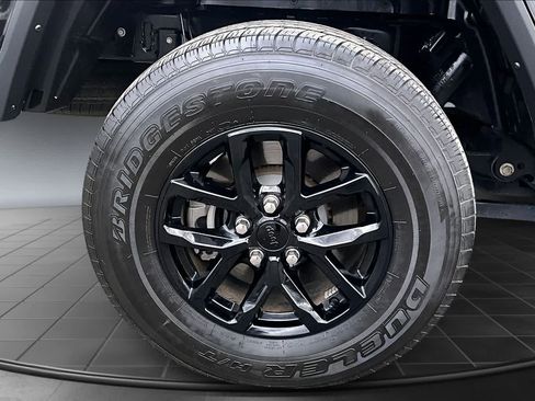 Used 2021 Jeep Gladiator Sport image 35