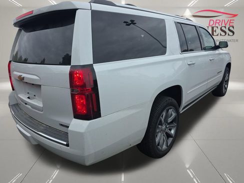 Used 2018 Chevrolet Suburban Premier AWD/4WD image 5