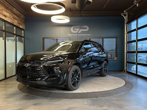 Used 2024 Chevrolet Blazer RS w/ Driver Confidence II Package AWD/4WD image 7