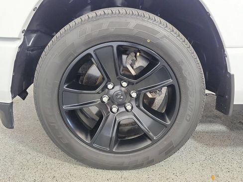 Used 2023 RAM 1500 Big Horn RWD image 9