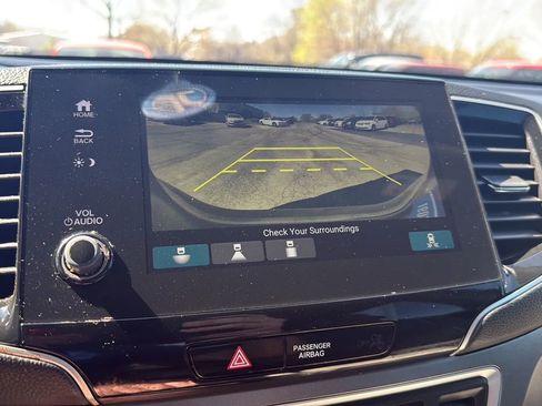 Used 2019 Honda Pilot EX image 17