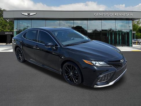 Used 2023 Toyota Camry XSE FWD image 1