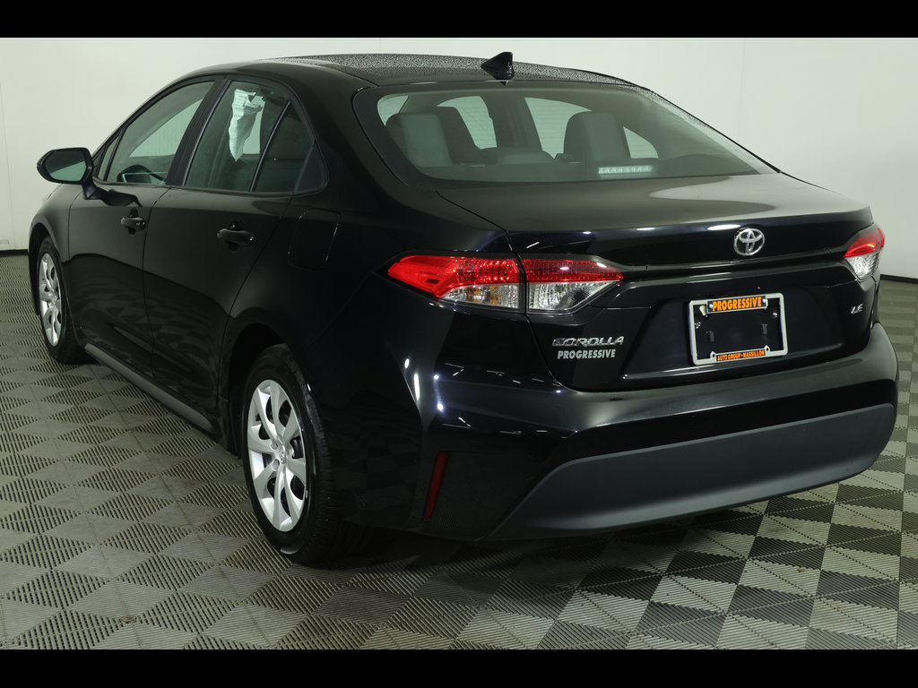 Used 2025 Toyota Corolla LE FWD image 10