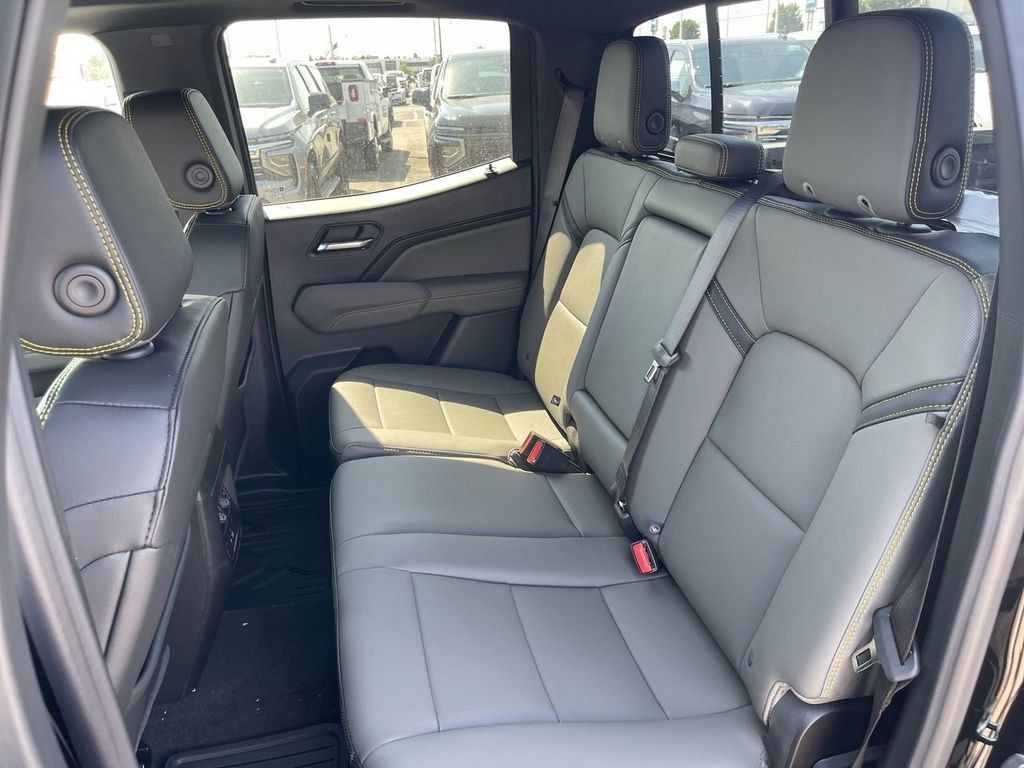 New 2026 Chevrolet Colorado ZR2 AWD/4WD image 22