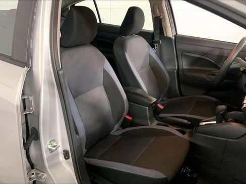 Used 2025 Nissan Versa SV w/ Trunk Package FWD image 7