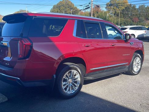 Used 2023 GMC Yukon SLT image 3