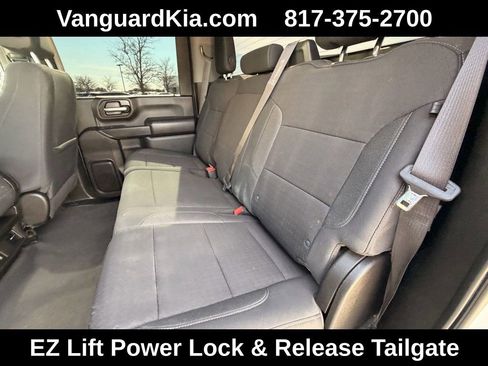 Used 2024 Chevrolet Silverado 2500 Custom w/ Custom Value Package image 23