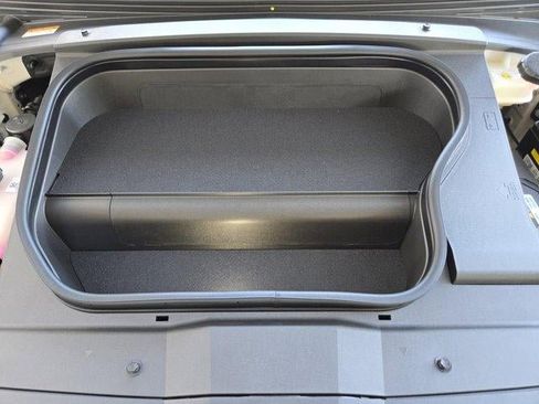 New 2025 Hyundai Ioniq 6 SE image 21