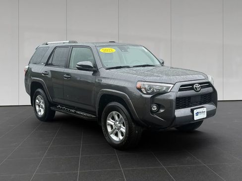 Used 2022 Toyota 4Runner SR5 Premium w/ Moonroof Package AWD/4WD image 7